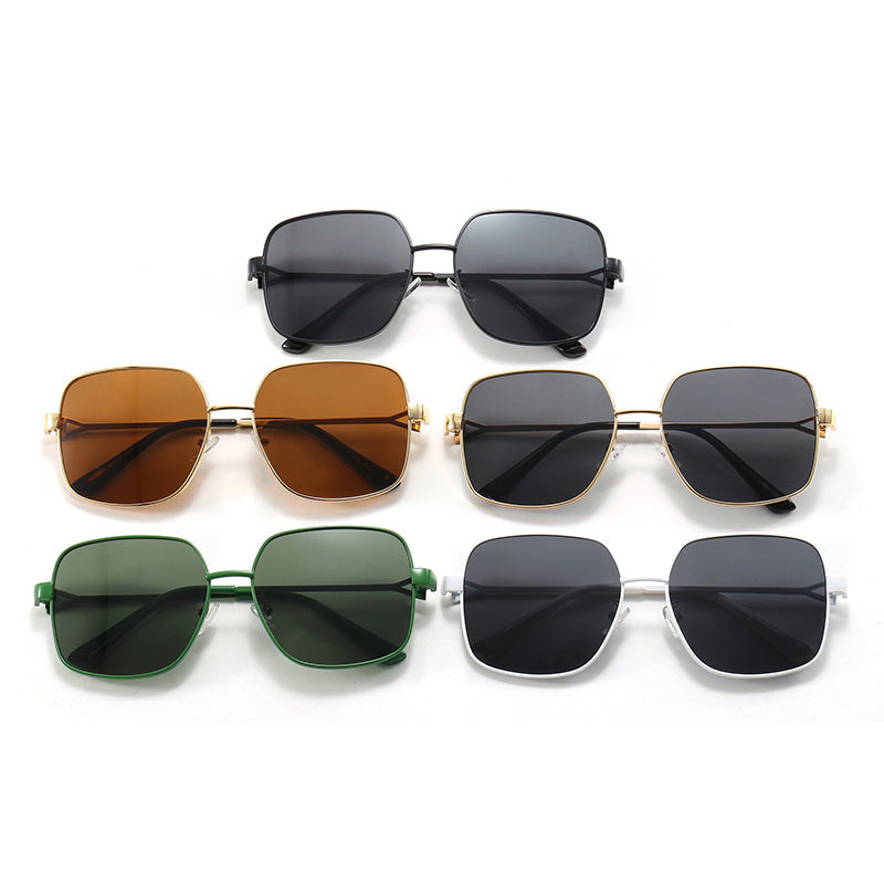 Women's square sunglasses with fashionable and sturdy frame Bowlift