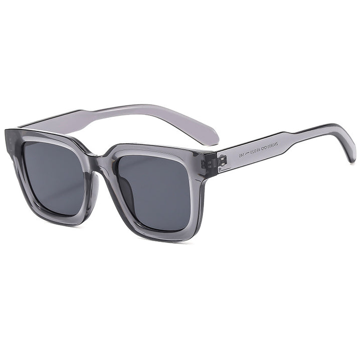 Ladies fashionable sunglasses in striking design Bowlift