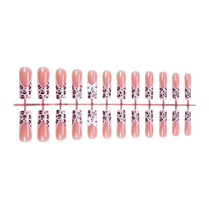 Artificial nail set with luxurious leopard patterns Bowlift