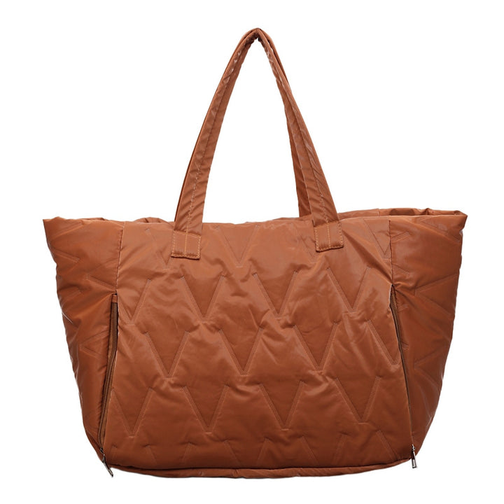Practical Travel Bag With Structured Outer Material Bowlift