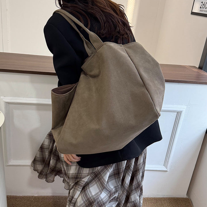Elegant and Practical Tote Bag Bowlift