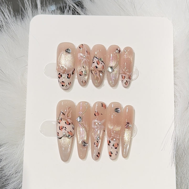 High-quality artificial nails Bowlift