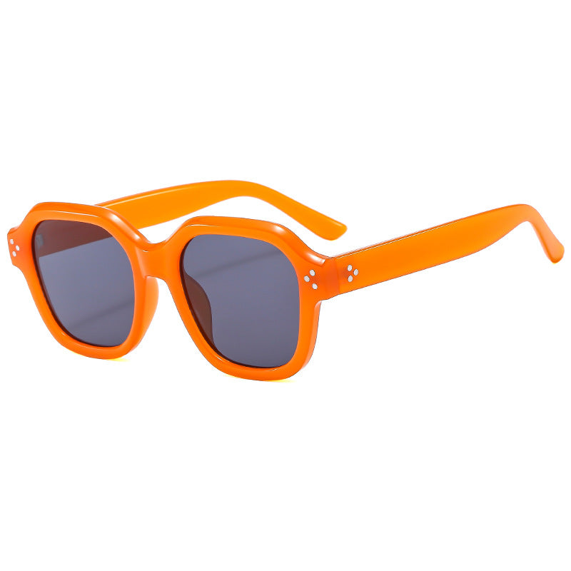 Women’s Fashion Retro Sunglasses with Wide Frame and UV Protection Bowlift