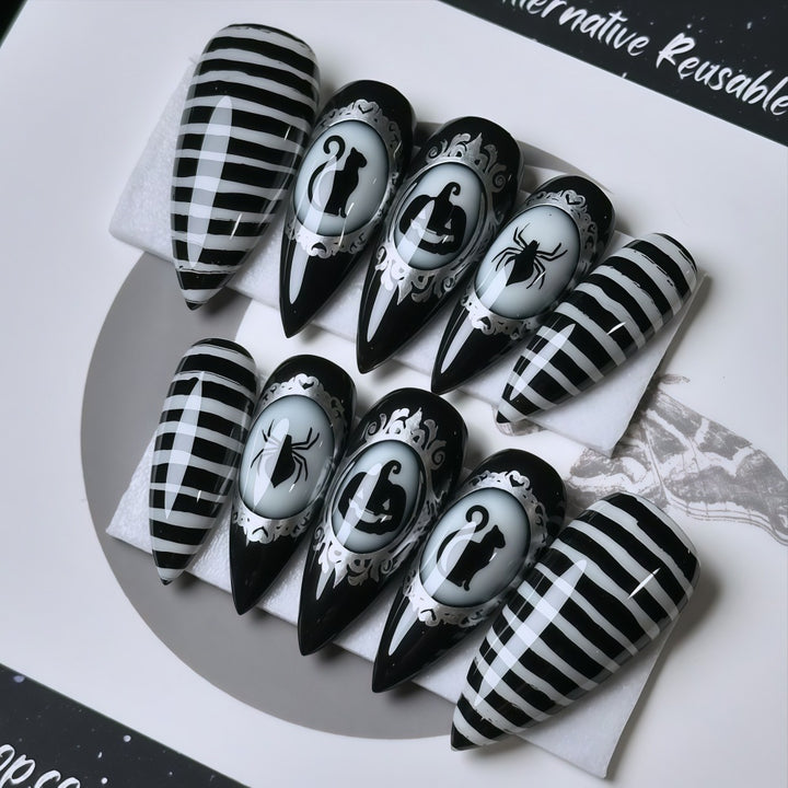Artificial Nails in Creative Halloween Design Bowlift