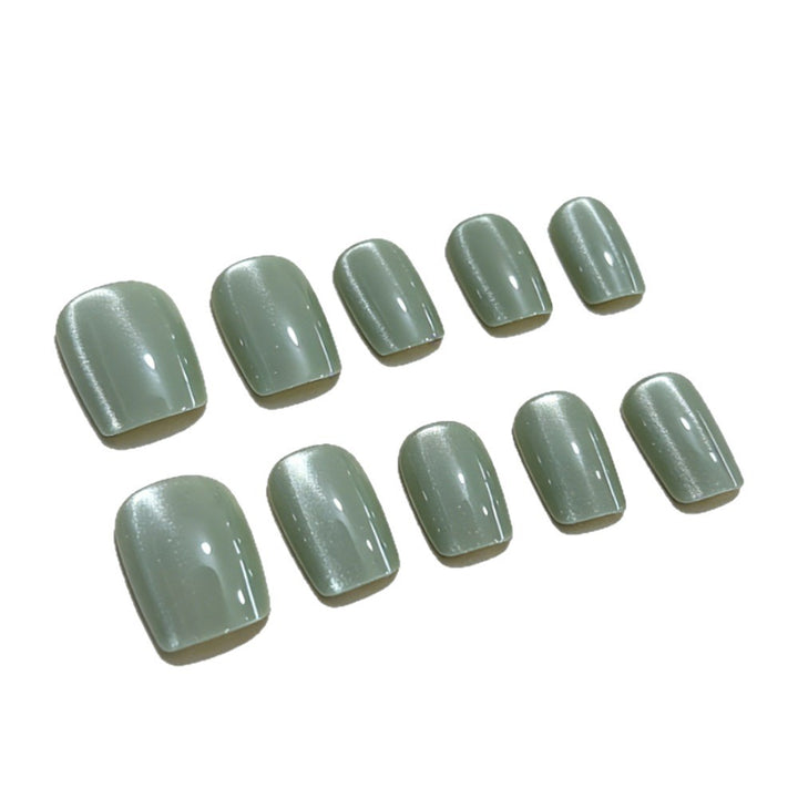 Artificial Nails in Modern, Elegant Design Bowlift