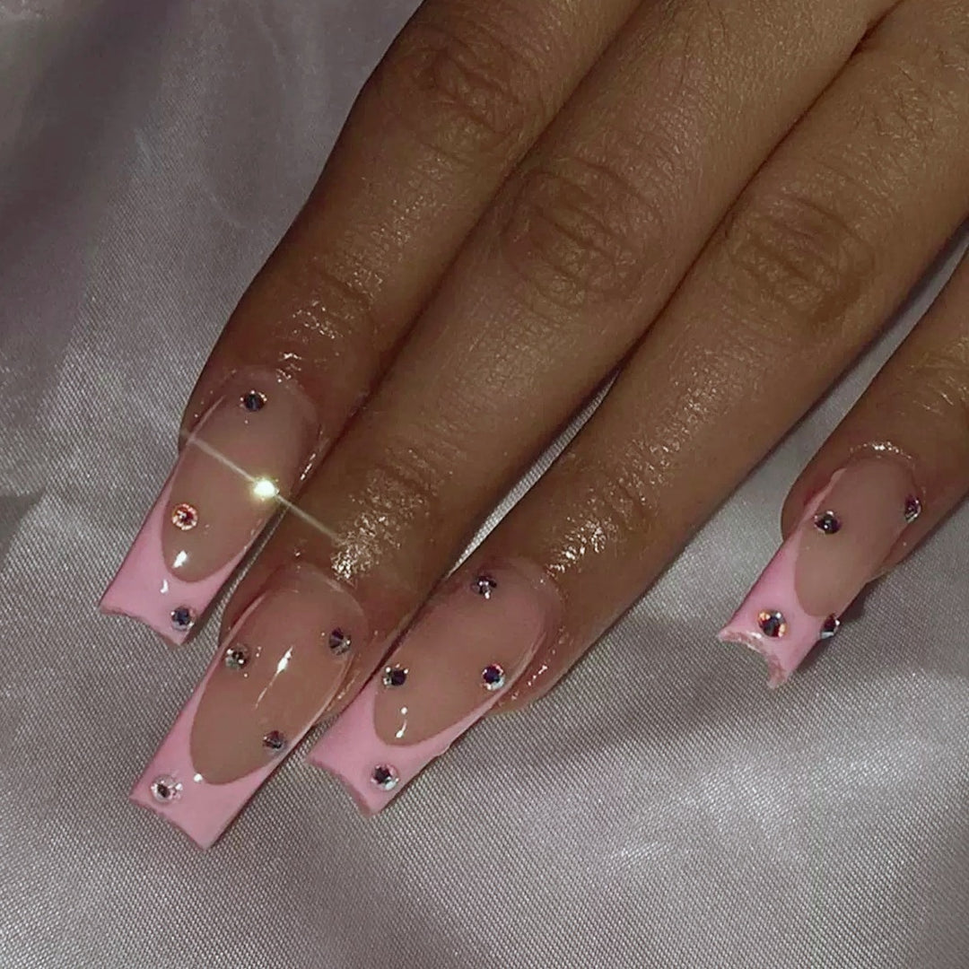 Artificial nail set with glitter and stylish accents Bowlift