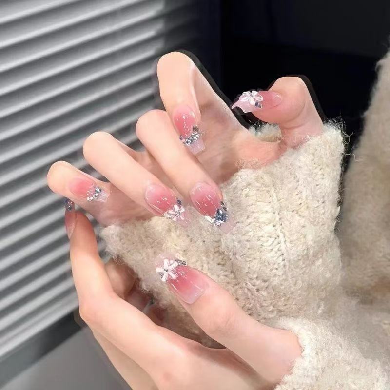 Acrylic Nail Set with Flower Decoration Bowlift