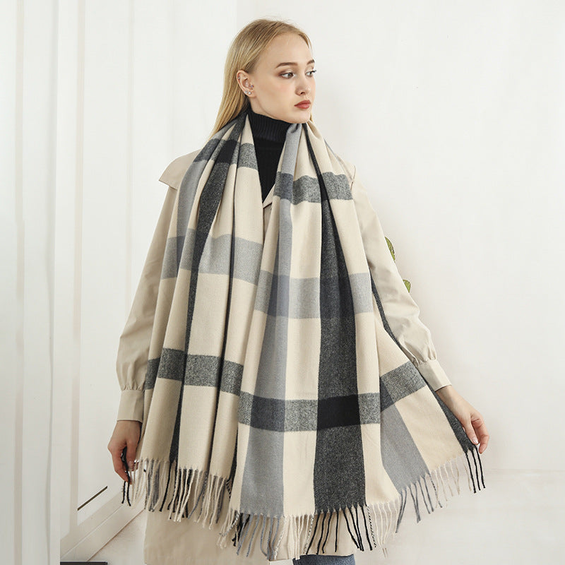 Ladies fashionable scarf Bowlift