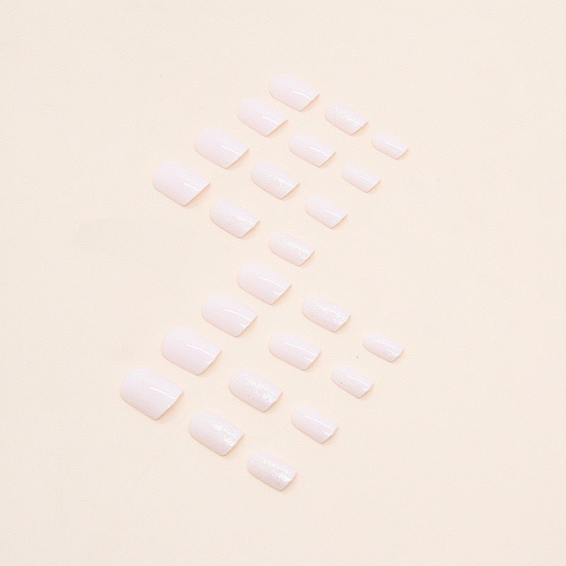 Permanent artificial nails with glitter finish Bowlift