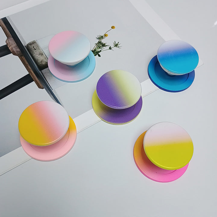 Stylish Gradient Phone Grip Bowlift
