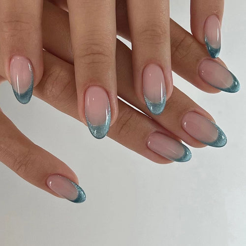 Artistic Nail Art with Glitter and Ombre Effect Bowlift