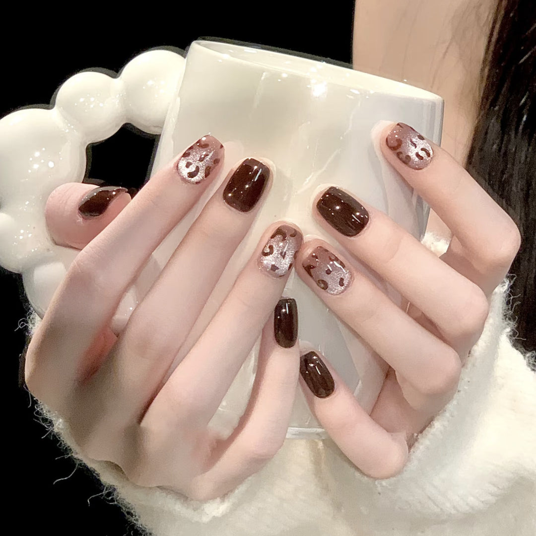 Artistic Leopard Print Press-On Nail Set Bowlift