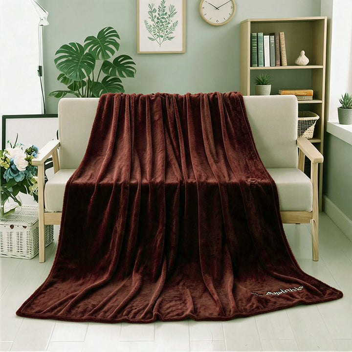Women's Luxurious Blanket from Particularly Soft Microfiber Bowlift