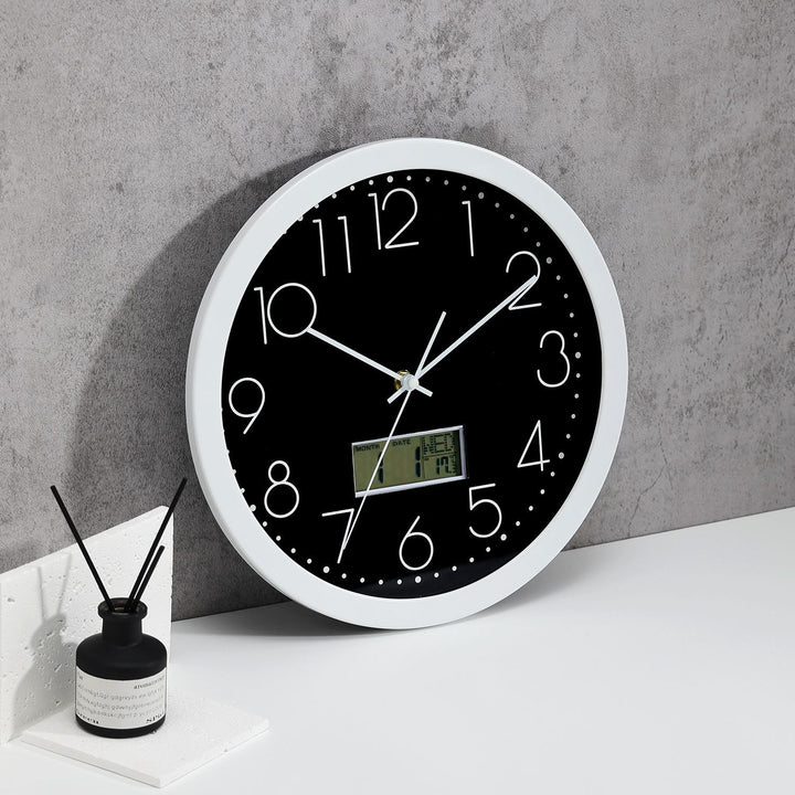 Digital watch with temperature and date display Bowlift