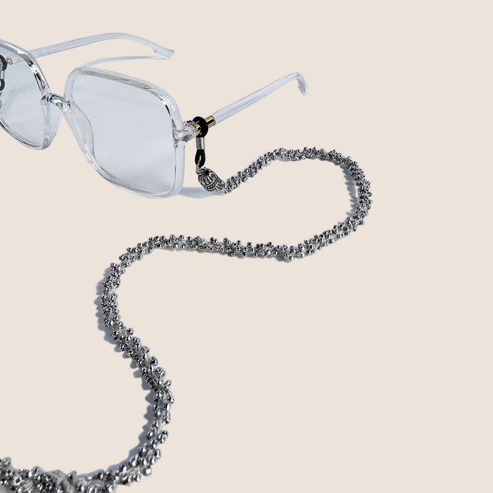 Beaded Eyewear Chain Bowlift