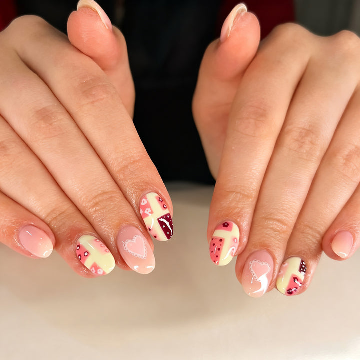 Halloween Nail Art Set with Creative Designs and Sparkling Details Bowlift