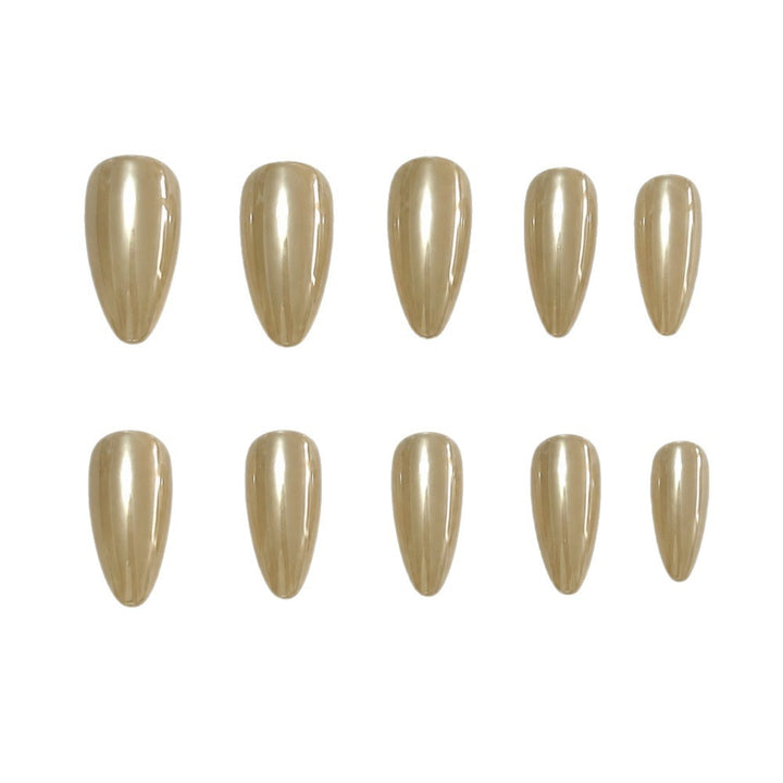 Trendy and Shiny Artificial Nails Bowlift