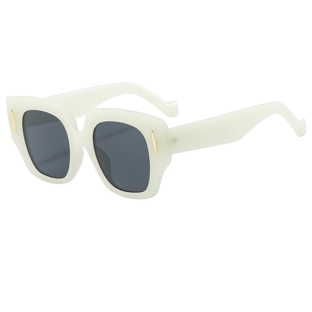Women's Geometric Oversized Sunglasses with Luxurious Accent Bowlift