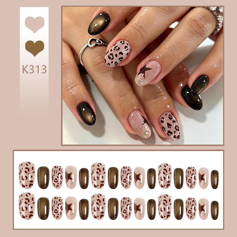 Glamorous artificial nails Bowlift