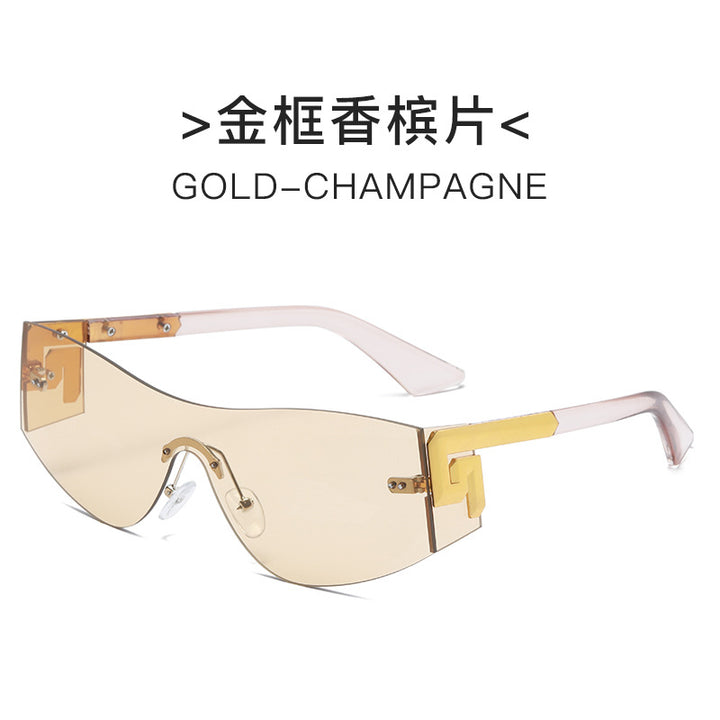 Women's futuristic oversized sunglasses with striking design Bowlift