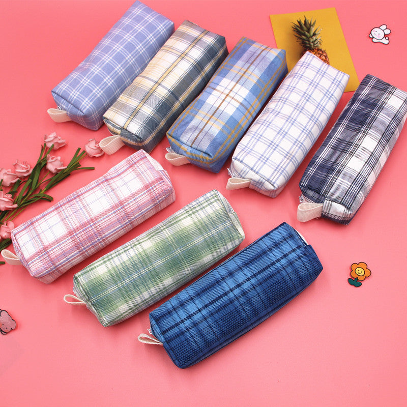 Textured Plaid Pencil Case Bowlift