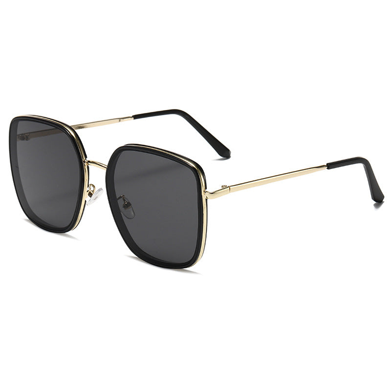 Ladies square sunglasses with luxurious metal frame and UV protection Bowlift