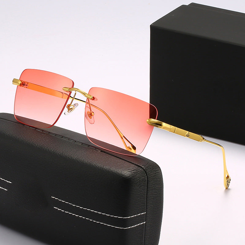 Women's fashionable square sunglasses with luxurious metal accents Bowlift