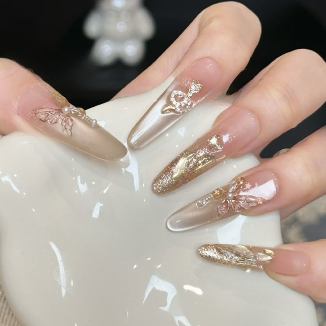 Decorative Press-On Nail Extensions Bowlift