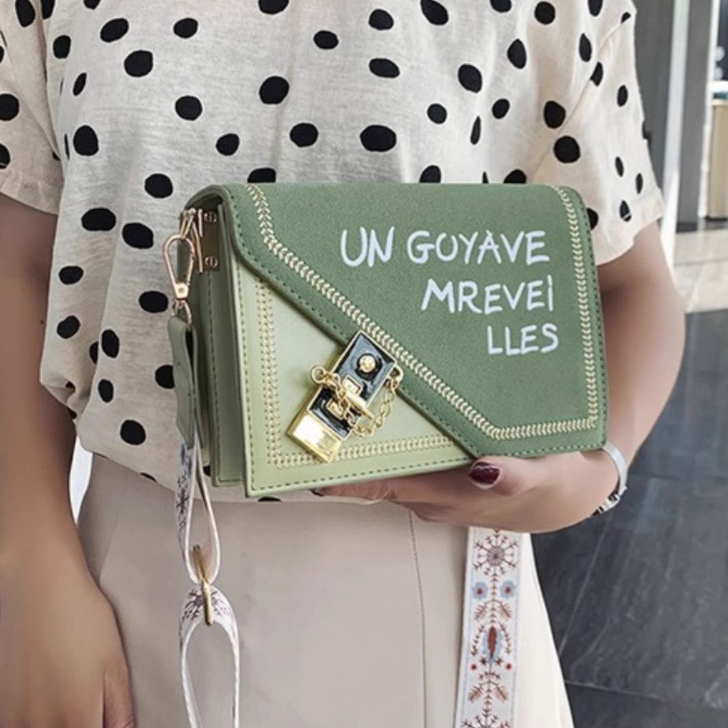 Fashionable Crossbody Bag Bowlift