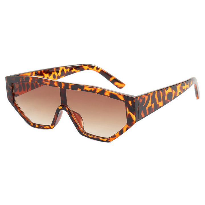 Ladies fashionable sunglasses in animal fur look Bowlift