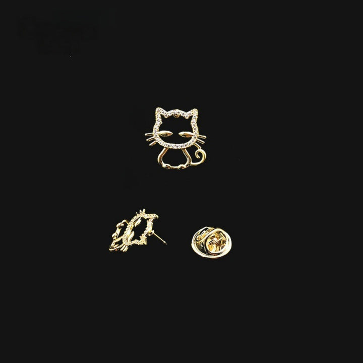 Glittering Cat Brooch Bowlift
