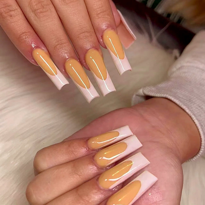 Artificial fingernails in modern design Bowlift