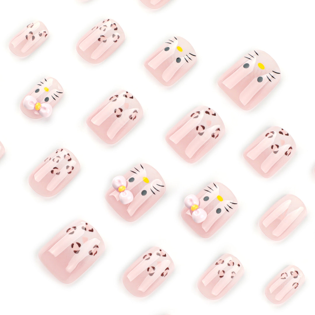 Artificial nail art with cute animal motifs Bowlift