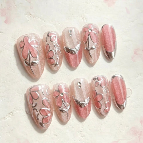 Elegant Floral Design Press-On Nail Set Bowlift