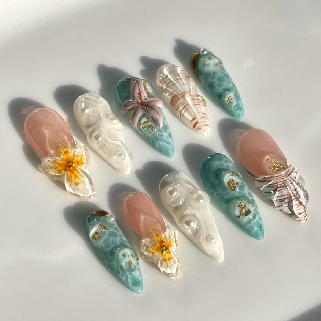 Thematic Ocean-Inspired Press-On Nail Extensions Bowlift