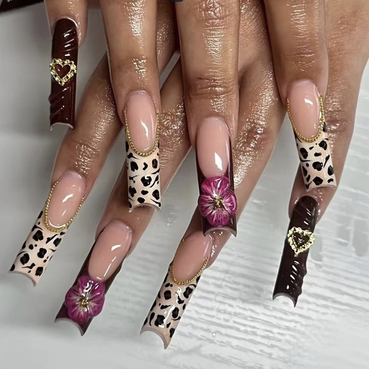 Decorative Long Press-On Nail Extensions Bowlift