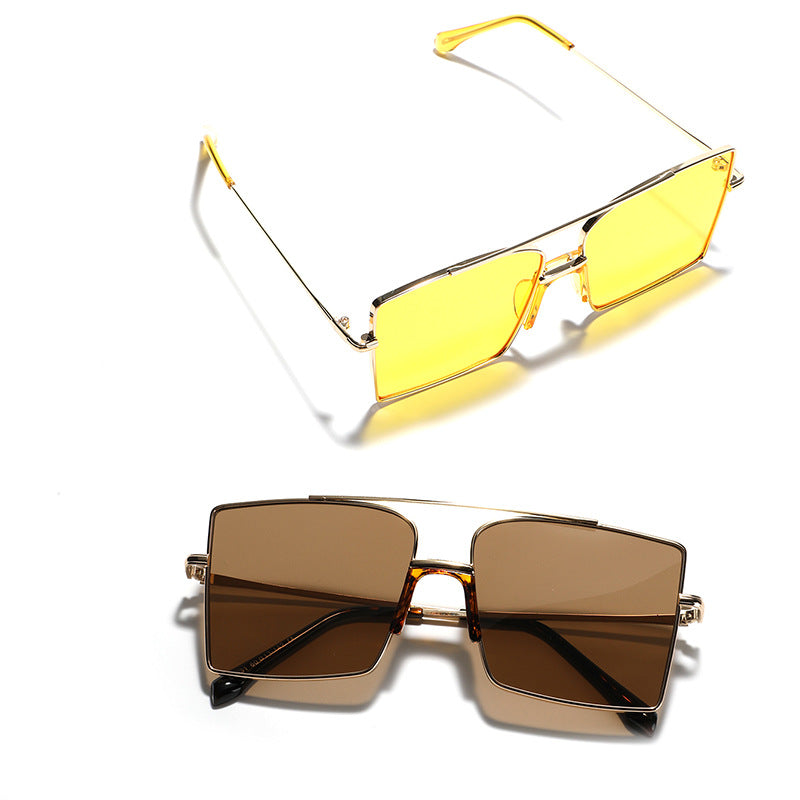 Women's elegant square sunglasses with stylish accents Bowlift
