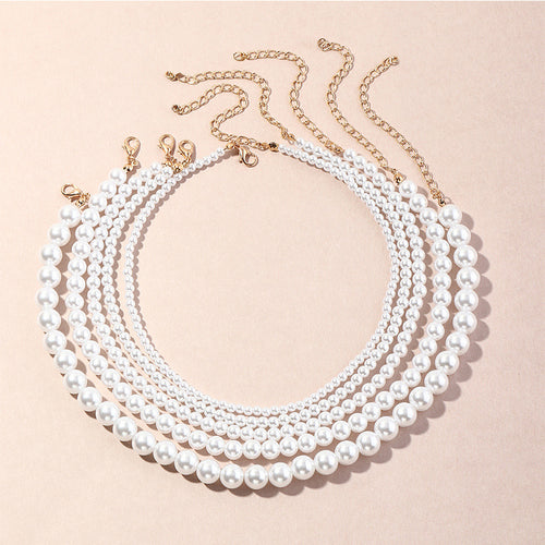 Elegant Pearl Necklace Bowlift