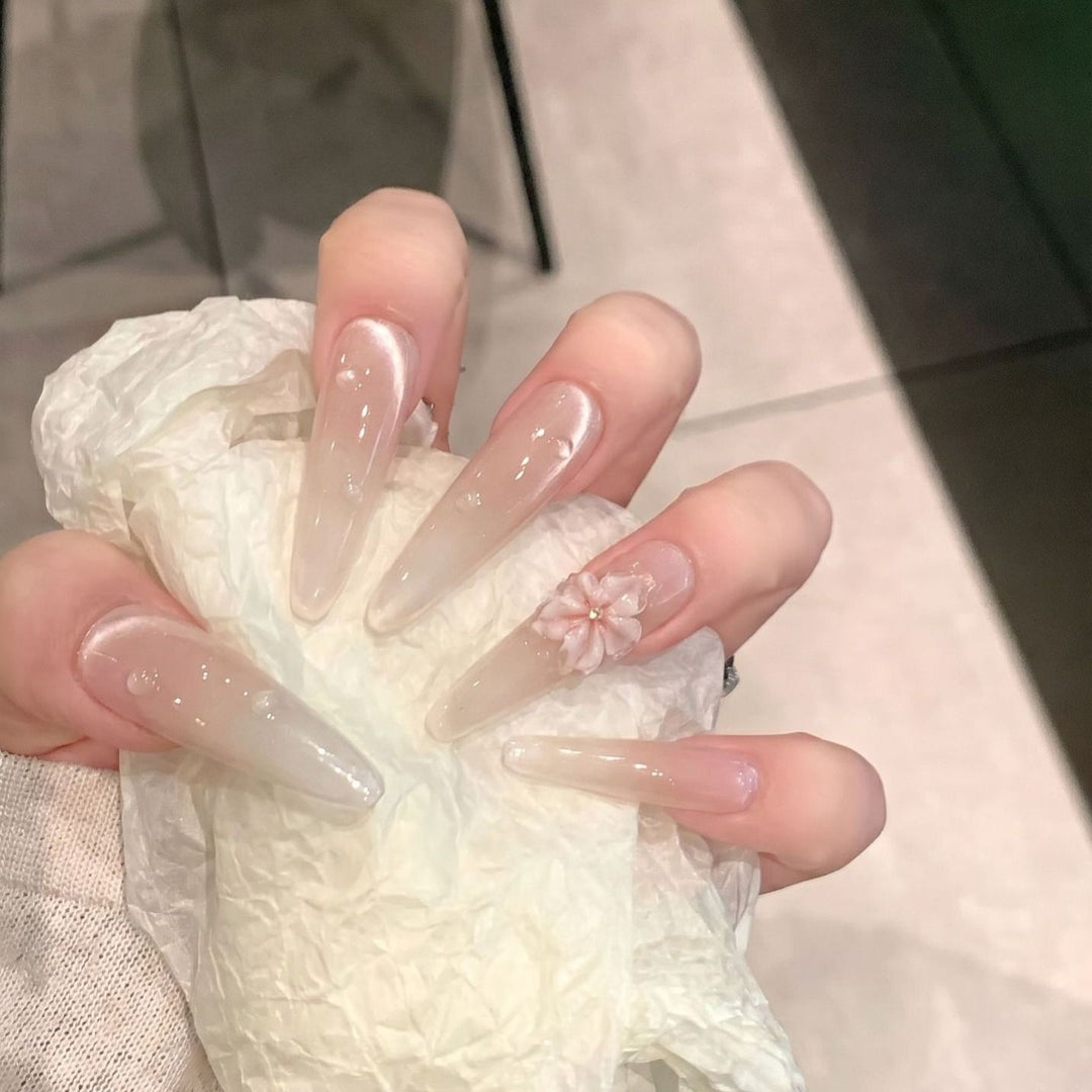 Artistic Stiletto Press-On Nail Set with Unique Design Elements Bowlift