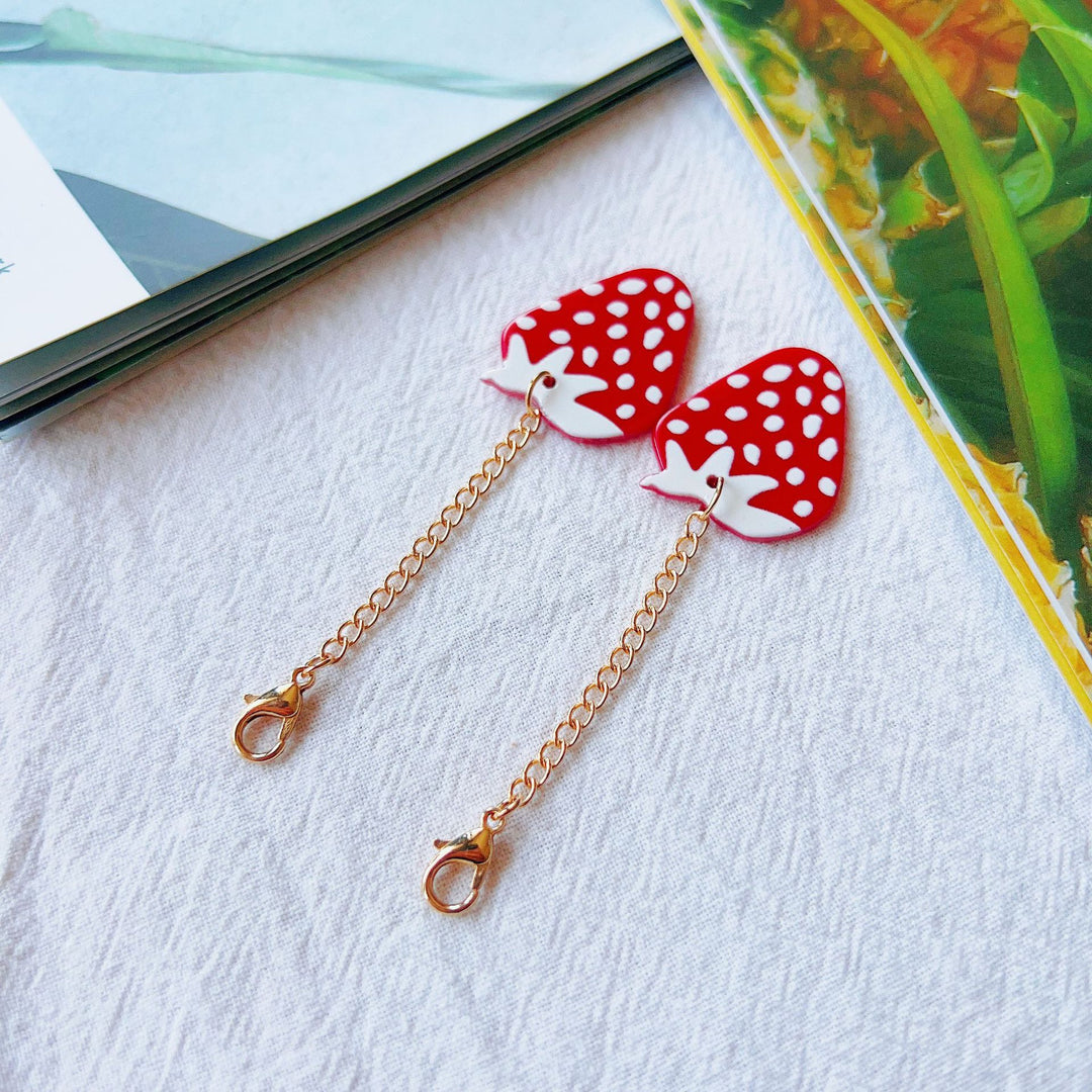 Charming Strawberry Pendant Earrings Bowlift