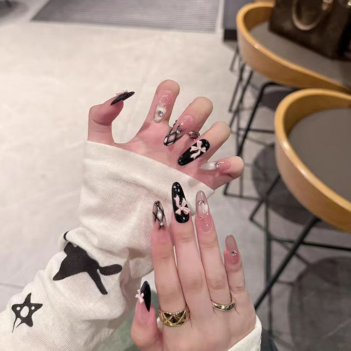 Decorative Rhinestone-Embellished Press-On Nail Set Bowlift