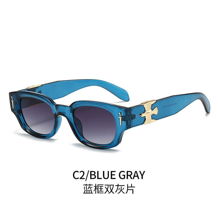Women's fashionable sunglasses in exclusive tortoiseshell design with elegant metallic accents Bowlift