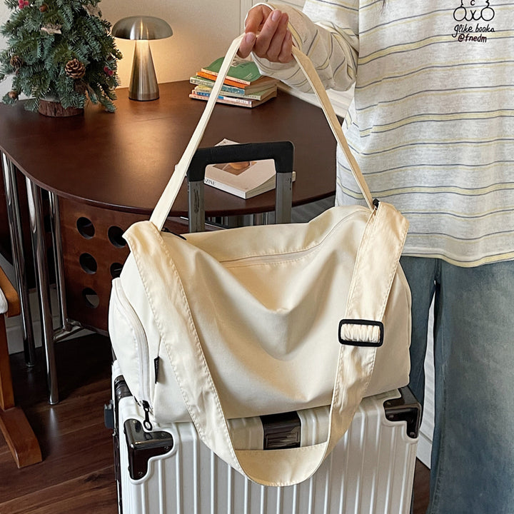 Spacious Utility Gym Bag Bowlift