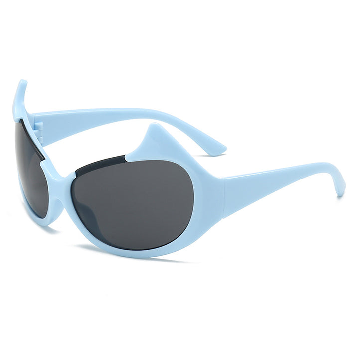 Women's extravagant fashionable sunglasses with striking curved frames Bowlift