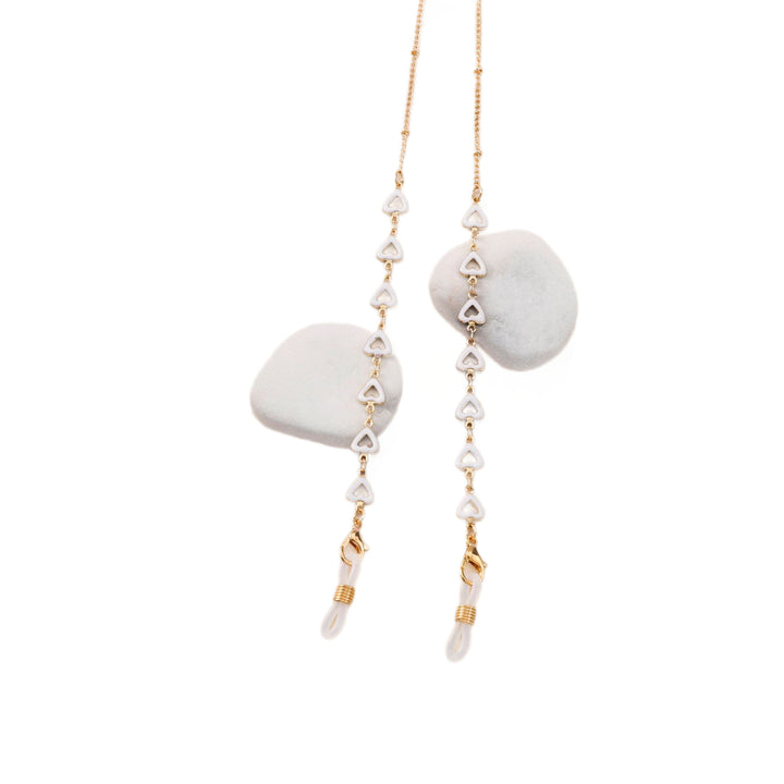 Heart-Shaped Eyewear Chain Bowlift