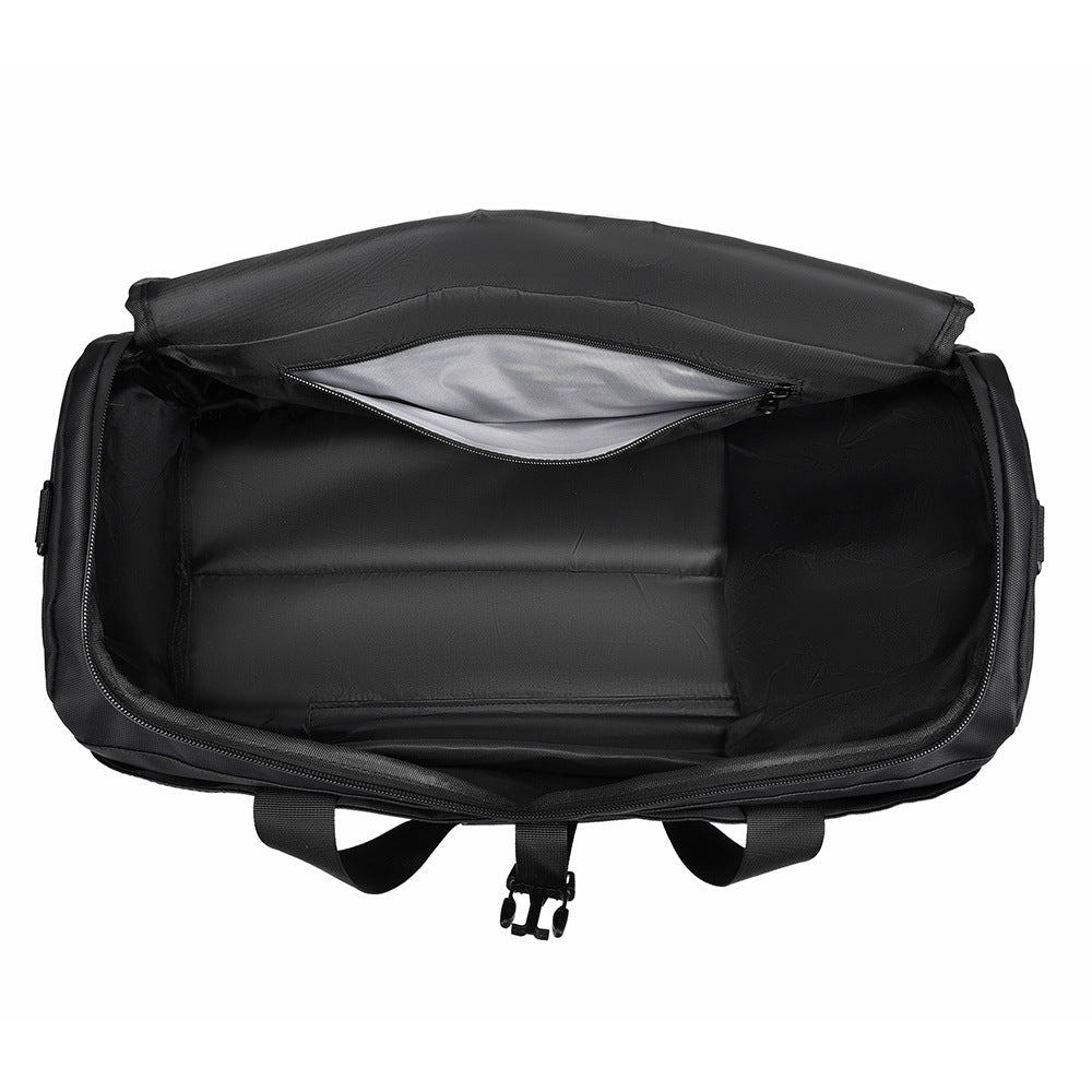 Men's sports and travel bag with innovative compartment organization Bowlift