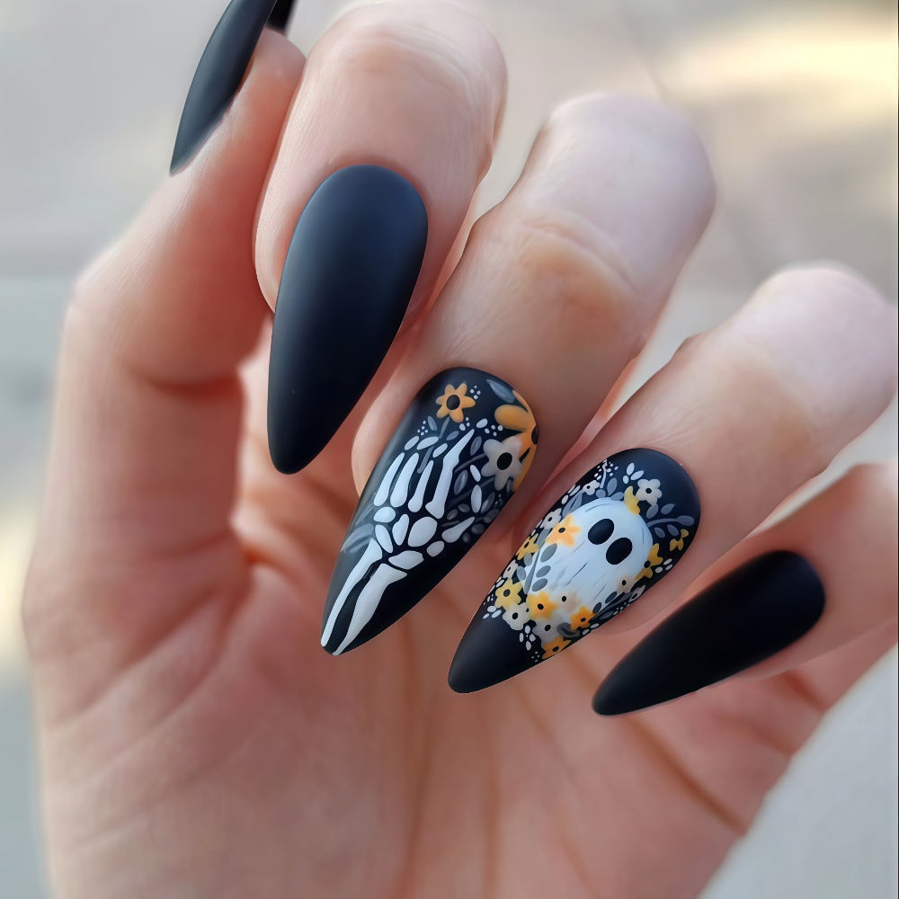 Artificiälnägel mit Halloween-Motiven Bowlift