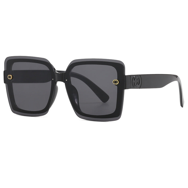 Women's oversized square sunglasses with elegant frame Bowlift