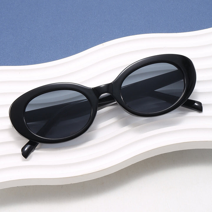 Women’s Designer Sunglasses with Oversized Shape Bowlift