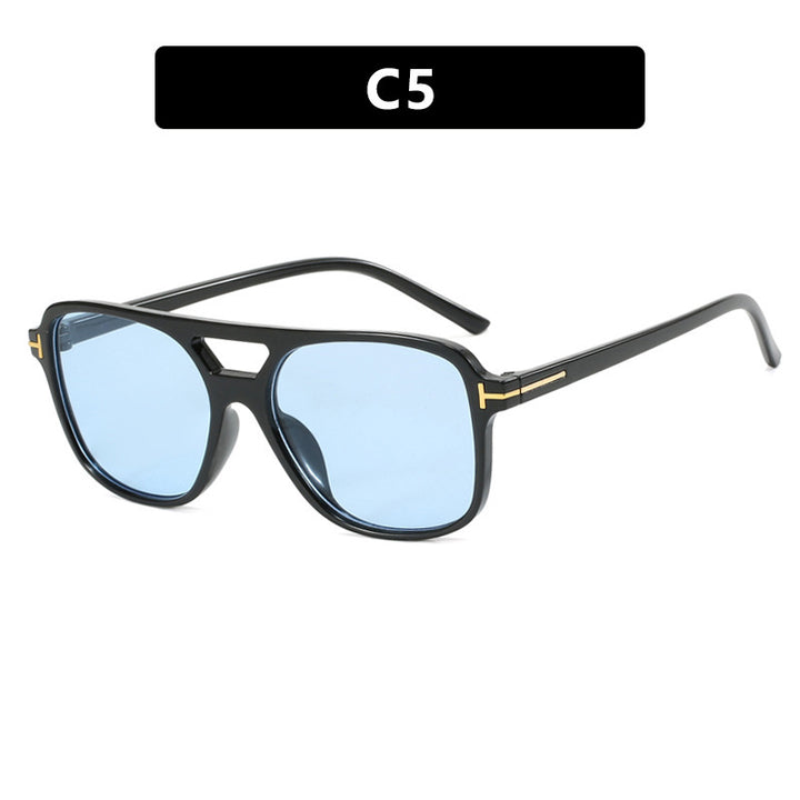 Ladies fashionable sunglasses in stylish frame Bowlift